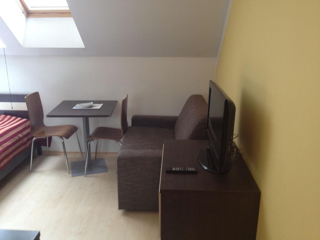 Apartman Nellinka Bešeňová Dış mekan fotoğraf